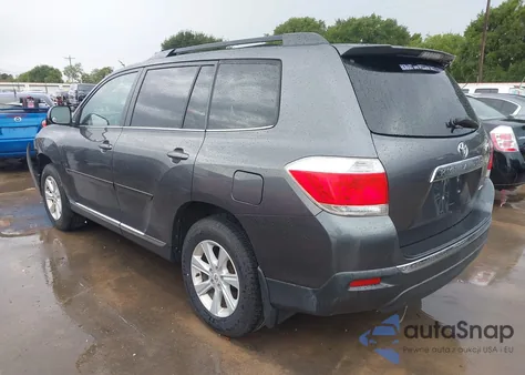 2011 Toyota Highlander Se V6 z USA, uszkodzony, nr VIN 5TDBK3EH0BS070116